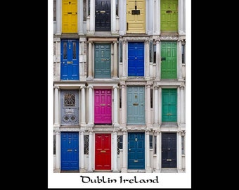 Fotografía de las puertas de Dublín, impresión de la ciudad, fotografía de Dublín Irlanda, collage de arte de pared azul verde de 16 puertas irlandesas