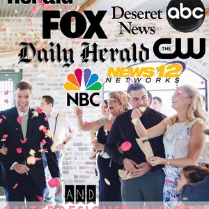 Puede incluir: Una ceremonia de boda con invitados lanzando p&eacute;talos de rosa mientras la pareja camina por el pasillo. La imagen incluye logotipos de varios medios de comunicaci&oacute;n, como Boston Herald, Fox News, Deseret News, ABC, Daily Herald, The CW, NBC y News 12 Networks. El texto "AND SALTEDDESIGNSSTUDIO.COM" tambi&eacute;n es visible.
