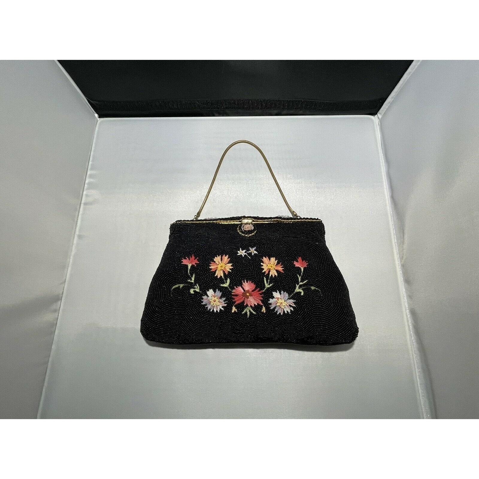 専用✳︎ラスト✳︎ハンドメイド✳︎花柄　巾着　モノトーン　母made品 Vintage Hand Beaded Made in France Black Floral Handbag Purse