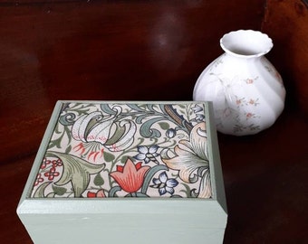 William Morris trinket box/Morris Fabric Sage Green trinket box/Golden Lily trinket box/storage box/keepsake box/Sage Green trinket box