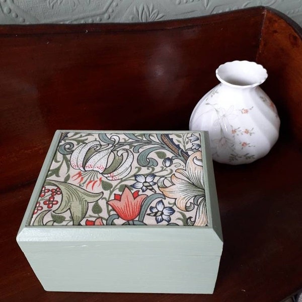 William Morris trinket box/Morris Fabric Sage Green trinket box/Golden Lily trinket box/storage box/keepsake box/Sage Green trinket box