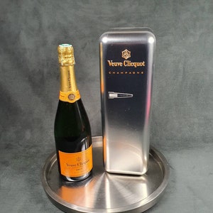 VEUVE CLICQUOT | Insulated collector box in the shape of a metal refrigerator for Veuve Clicquot champagne bottle | Made in France