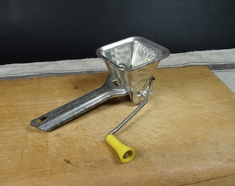 Moulinex | Kitchen | Vintage Moulinex Moulin A Fines Herbes