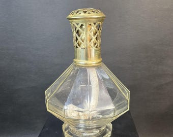 BERGER | Vintage BERGER Paris Lampe, Parfümdiffusor mit Messingverschluss und zwölfeckigem, geformtem Klarglas | Hergestellt in Frankreich 1950
