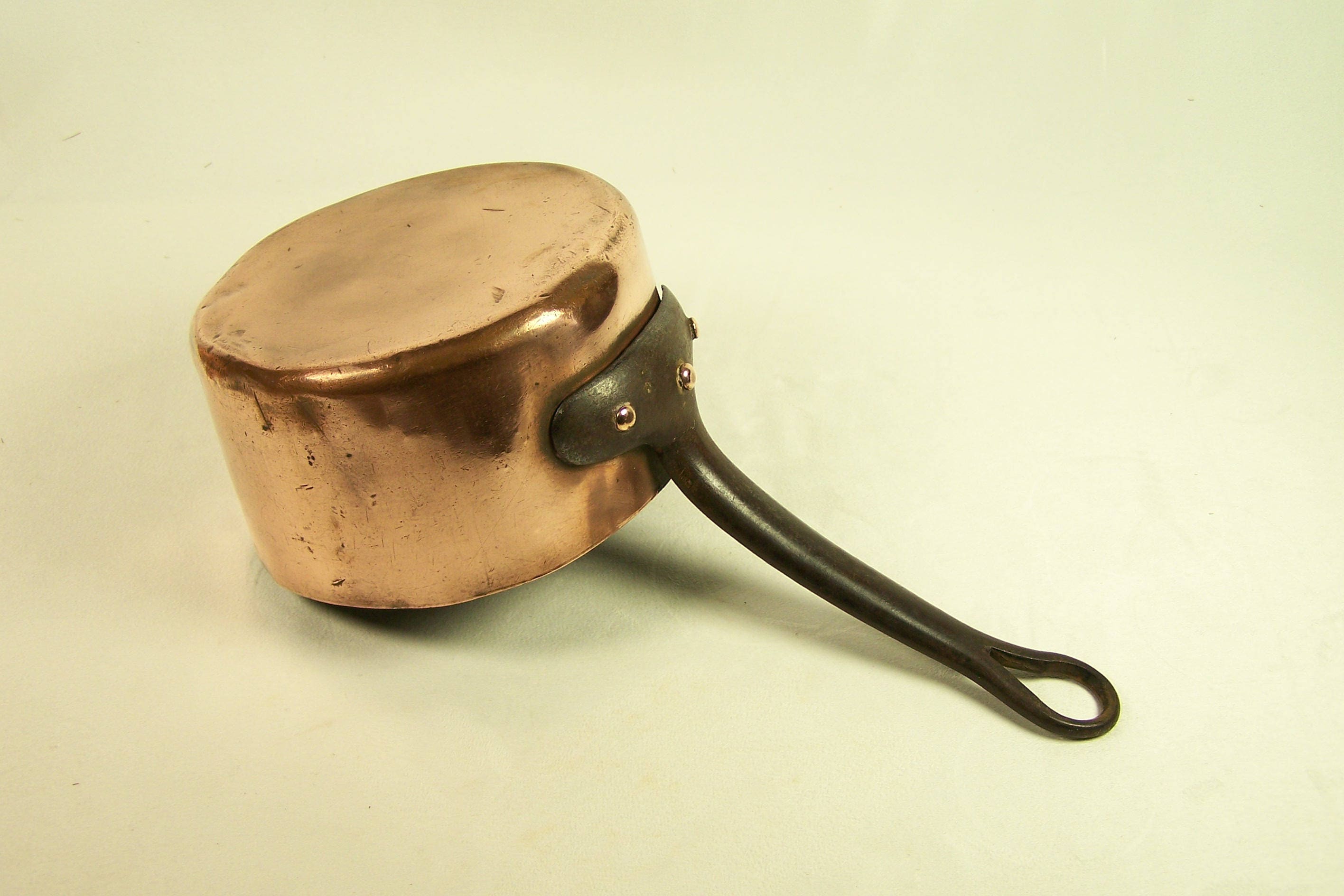 Casserole ancienne en cuivre 20 cm - Collection