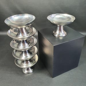 GUY DEGRENNE | Set of 6 stainless steel ice cream bowls on pedestal | French silversmith Guy DEGRENNE | Tableware Made in France 1970