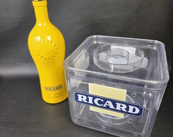 RICARD | Forma de gelo grande e transparente com o logotipo do pequeno cubo amarelo, Pastis RICARD | Utensílios de bar franceses vintage da década de 1960