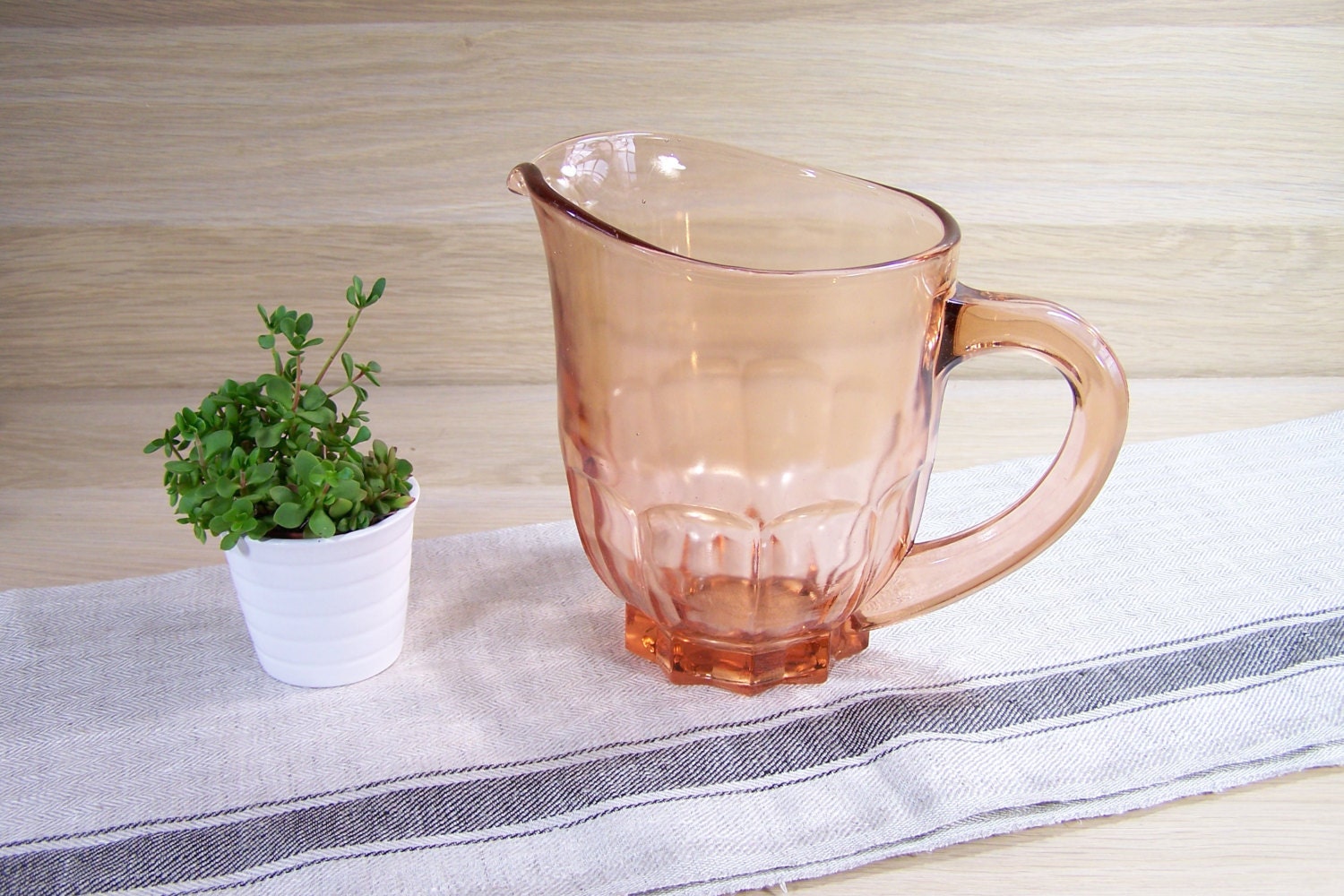 Carafe Pichet en Verre Rose Pot à Eau Vintage Made in France