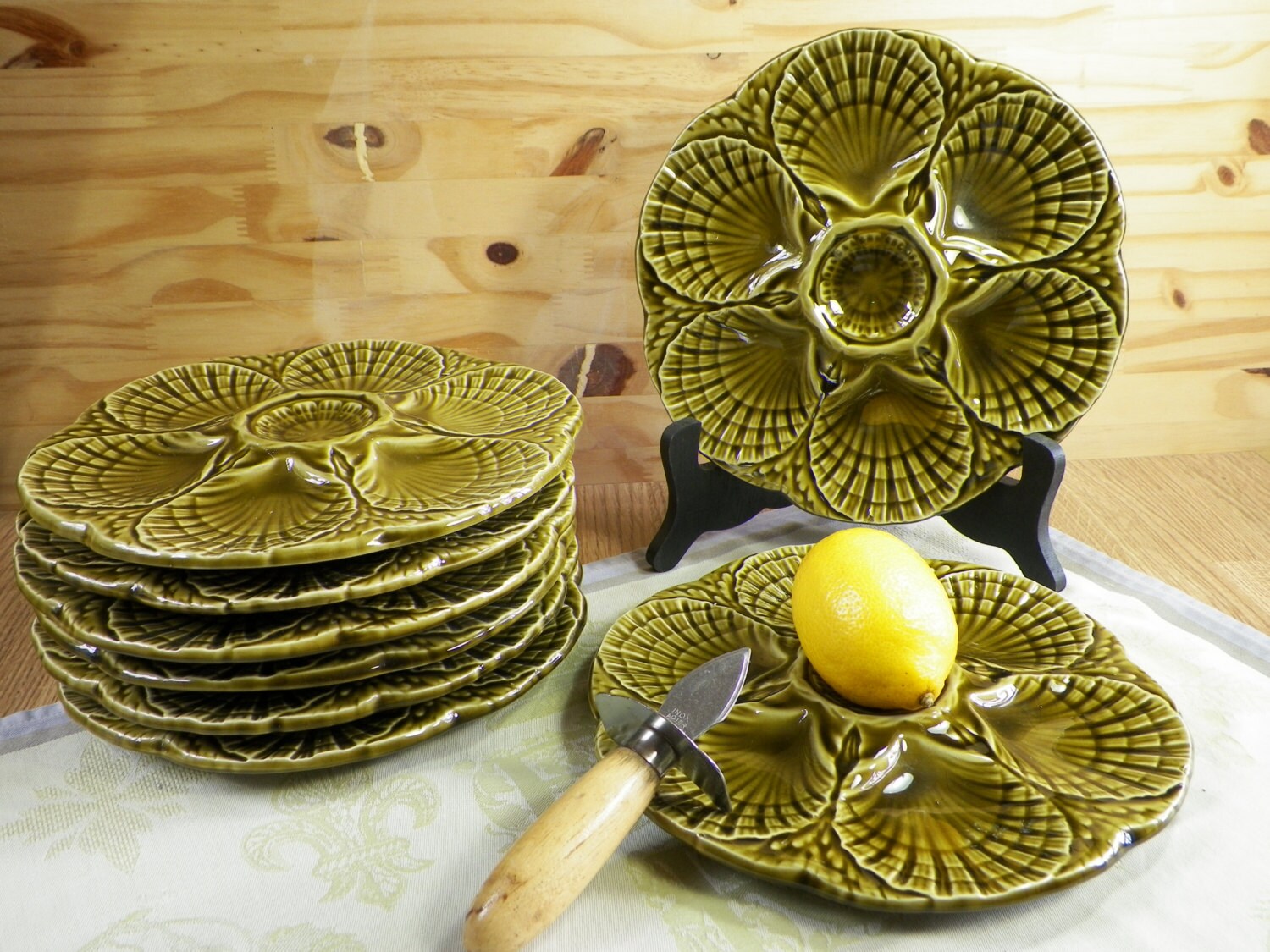2 Assiettes À Huîtres