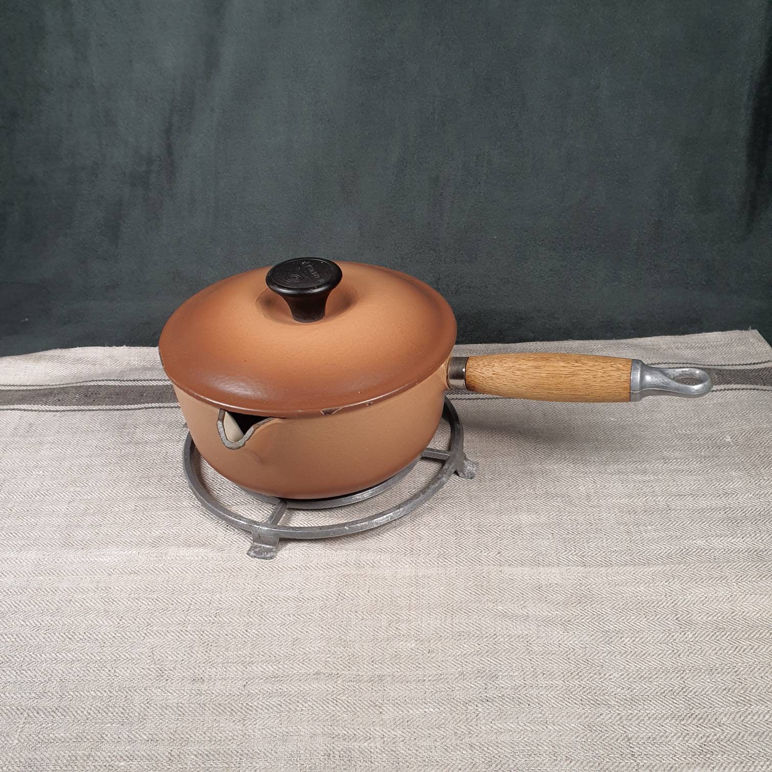 Le Creuset Flame Orange #18 Sauce Pan Wood Handle Cast Iron Pour Spout  Vintage