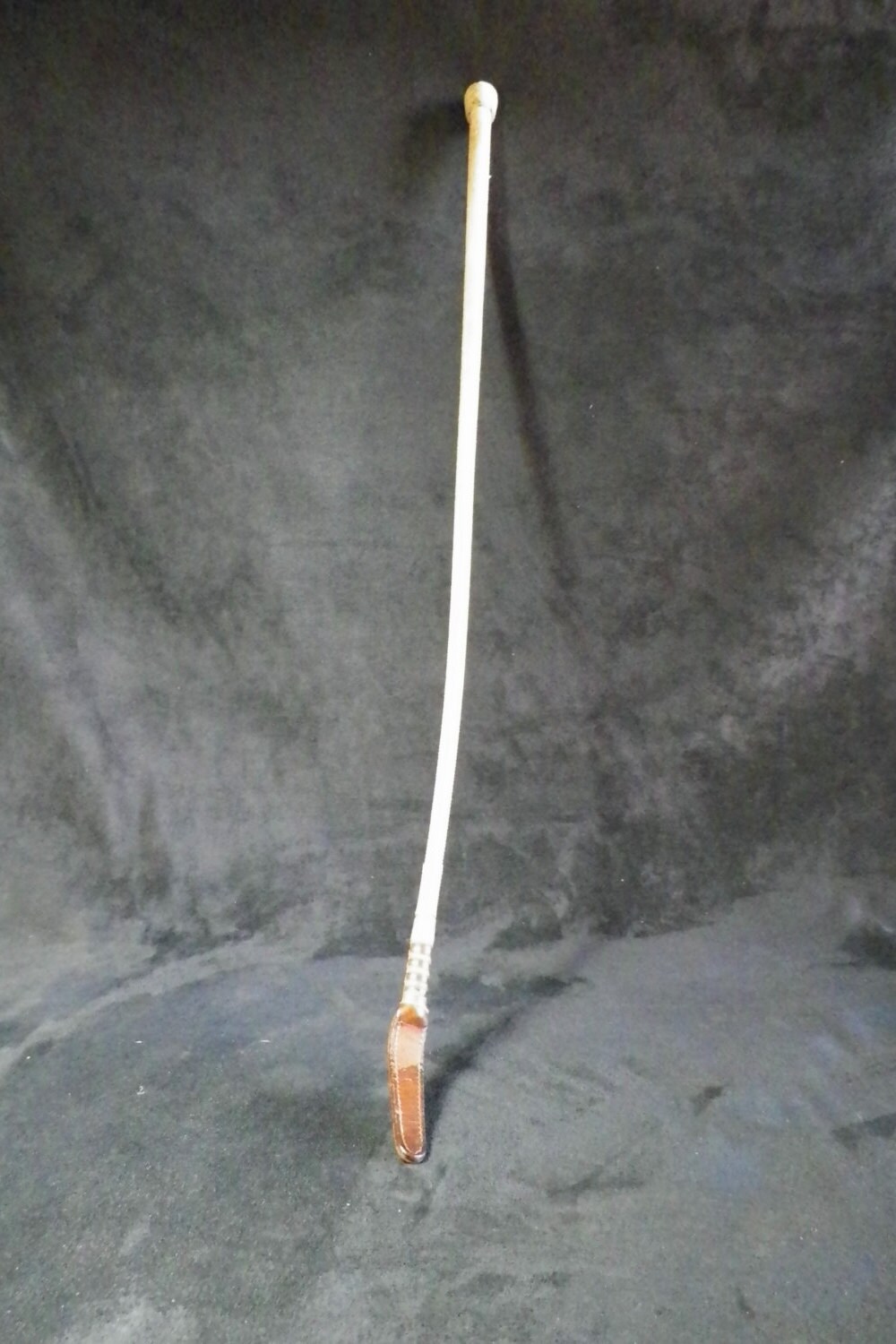 Superb whip made by the famous london whip makers Etsy