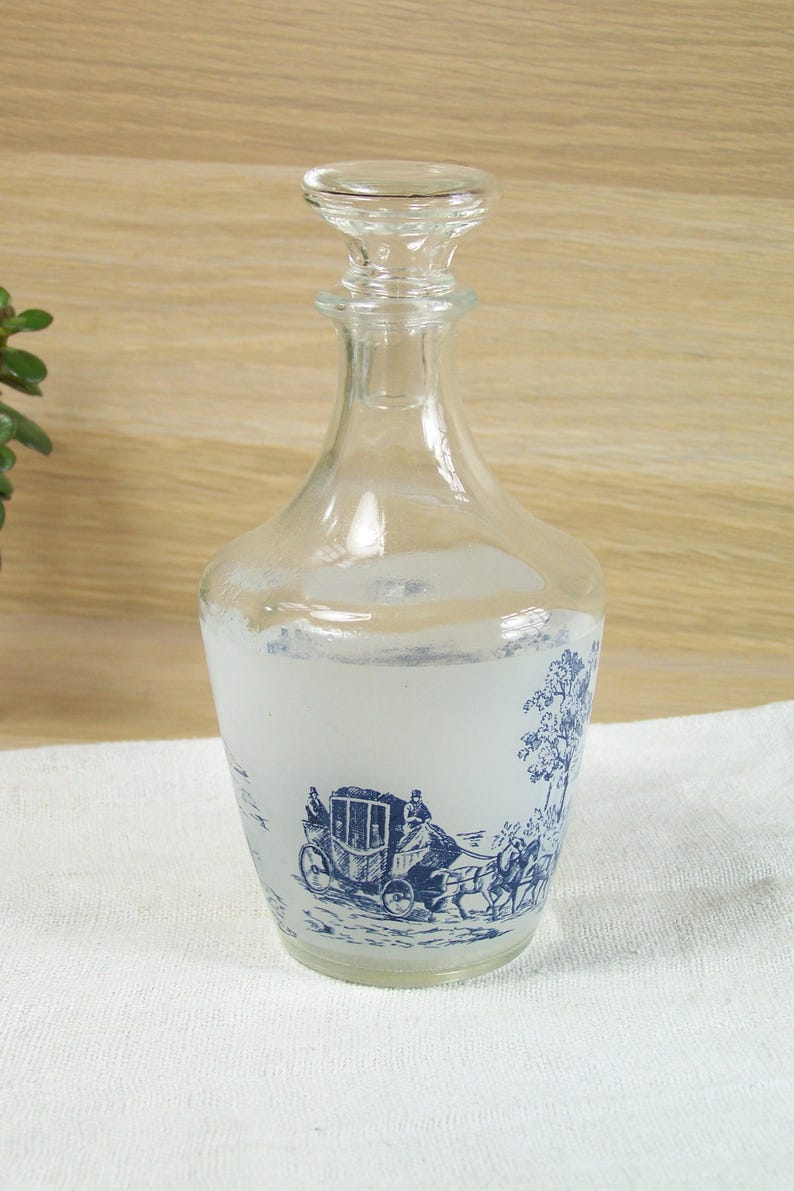 Carafe et 4 verres à liqueur décor Toile de Jouy vintage français 1960 image 4