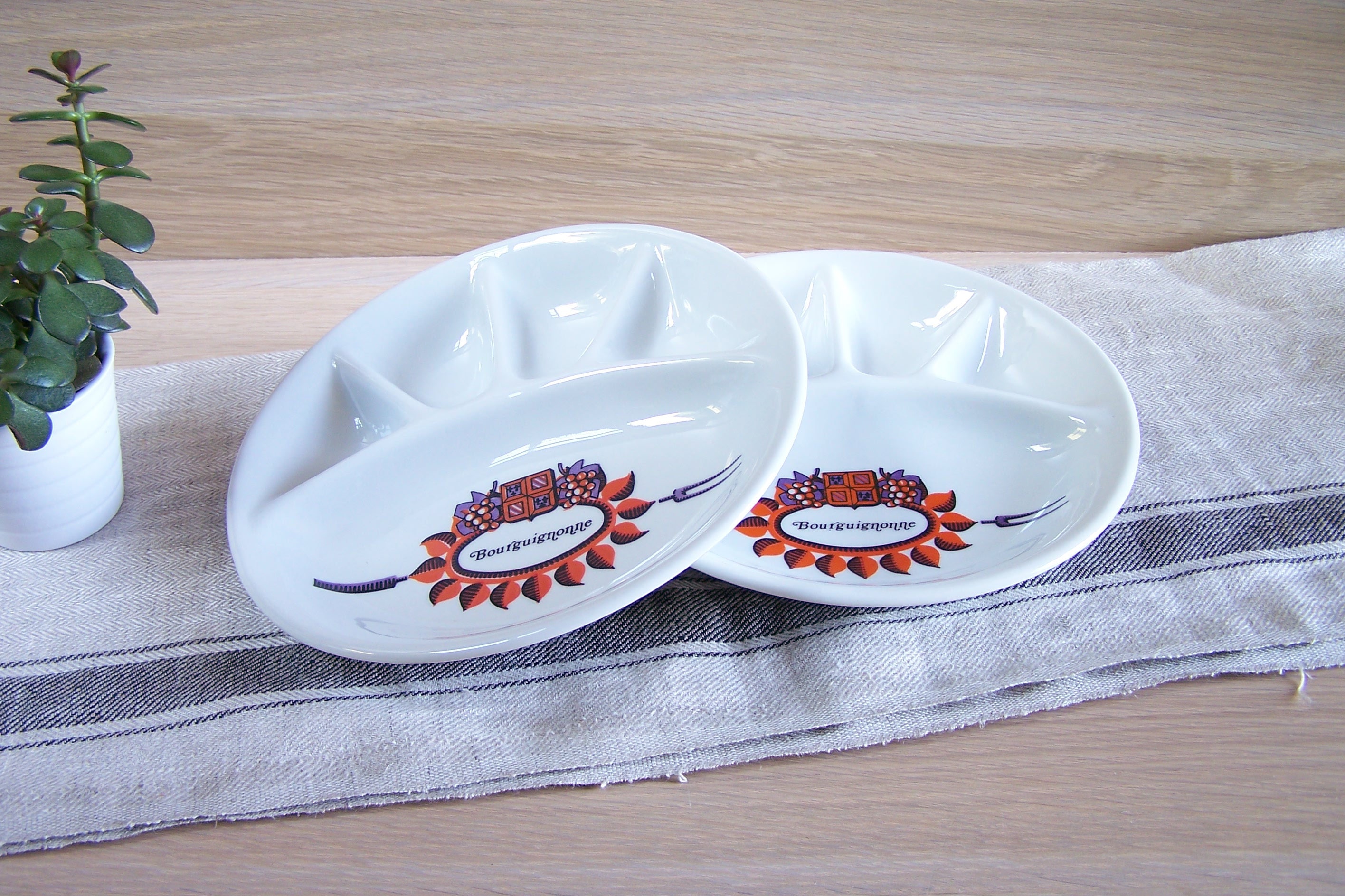 Paire d'assiettes à Fondue Bourguignonne en Porcelaine Des Champs-Elysées Blanche | Assiettes Compar