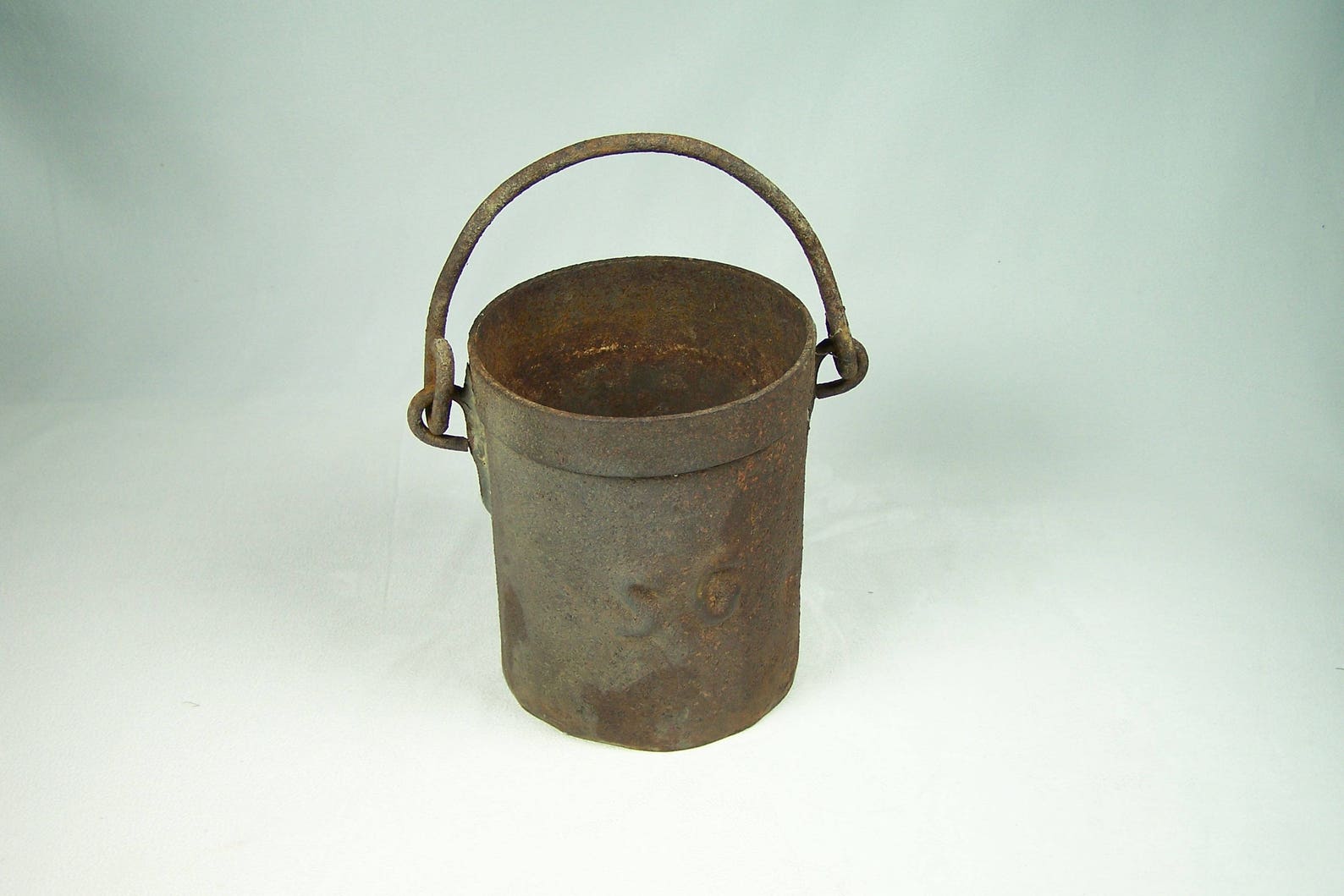 Rusty Pot With Handle SG is Embossed Made in France Etsy Sweden