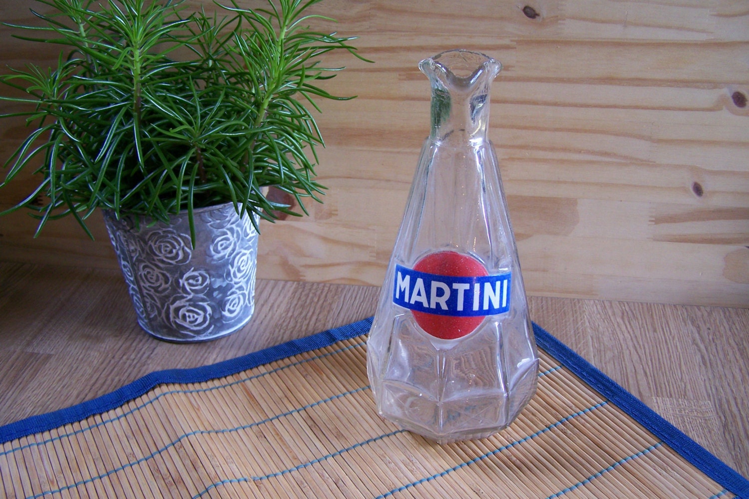 Rare Ancienne Carafe Martini en Verre Triangulaire Publicitaire Vintage | Publicité Vox Paris 1940