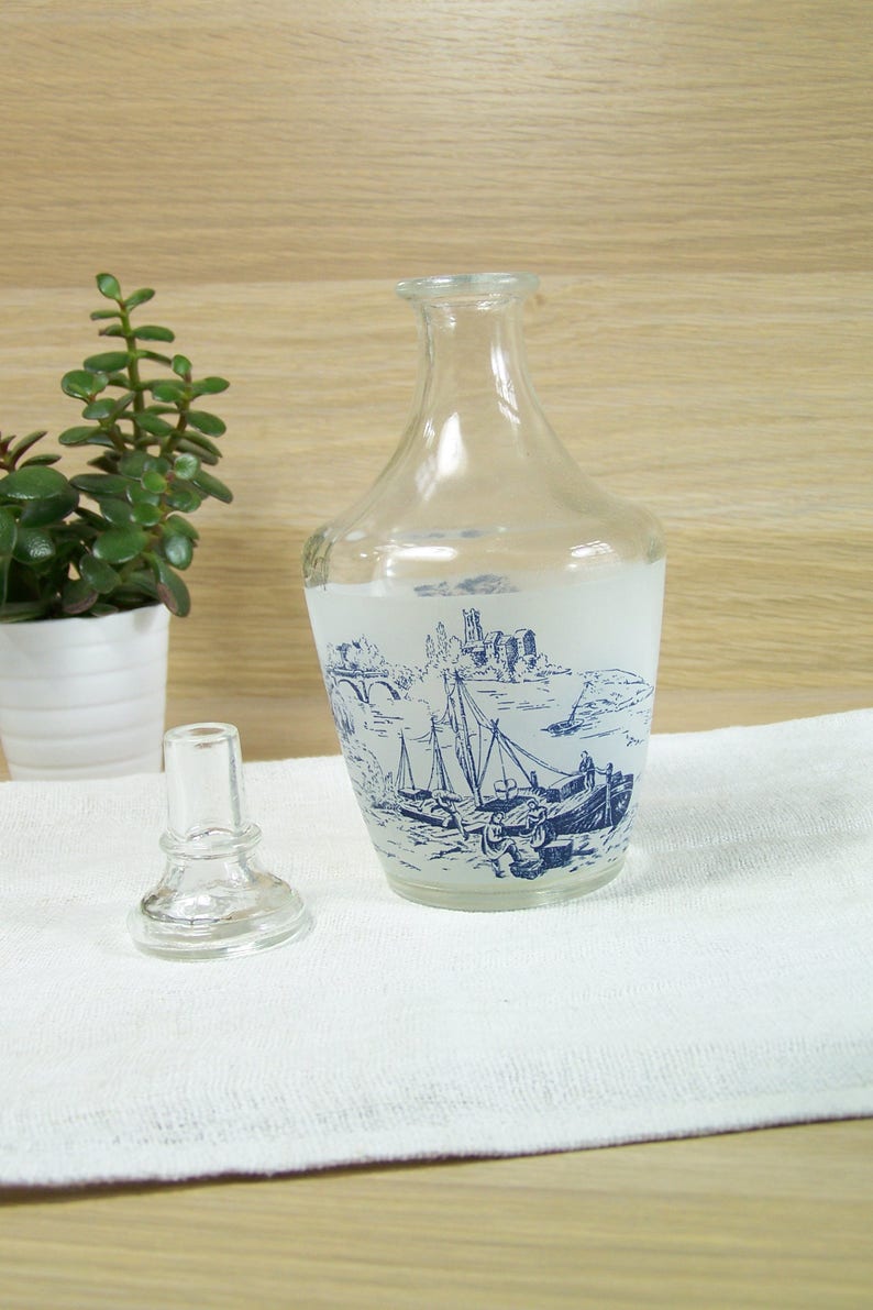 Carafe et 4 verres à liqueur décor Toile de Jouy vintage français 1960 image 5