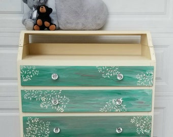 changing table 4 drawer dresser, stenciled changing table, painted dresser, baby furniture, changing table,  painted changing table, dresser