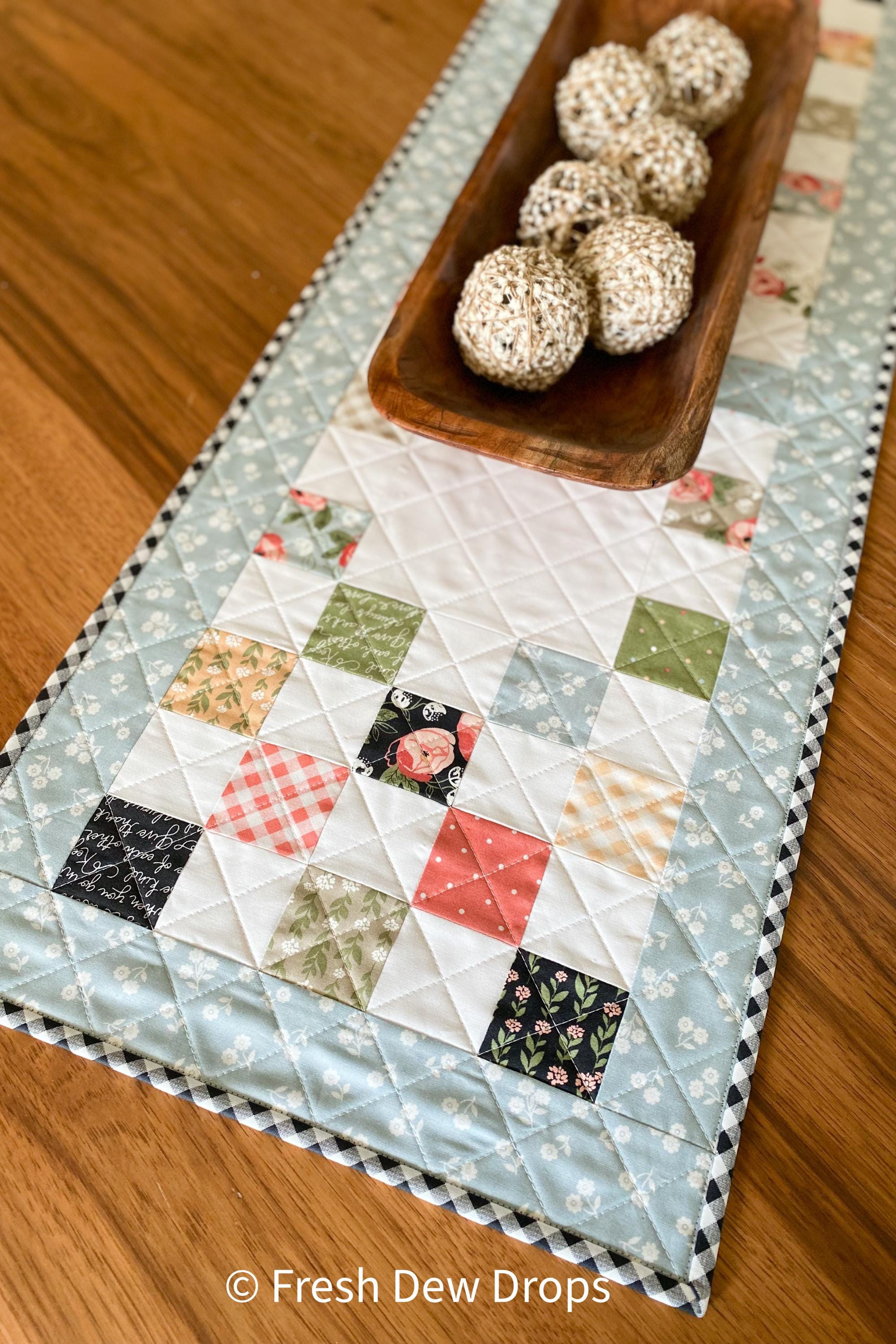 Mini Charm Fun Table Runner DIGITAL PDF Quilt Pattern - Etsy