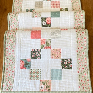 Mini Charm Fun Daisy Runner DIGITAL PDF Quilt Pattern - Etsy