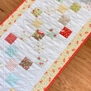 Mini Charm Fun Daisy Runner DIGITAL PDF Quilt Pattern - Etsy