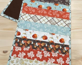 Just Strips PRINTED PAPER jelly roll strips scrappy table runner quilt pattern