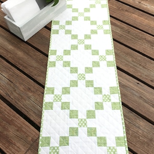 Digital PDF Pattern: Simple Irish Chain Table a yardage scrappy strip table runner topper quilt pattern, simple easy pdf quilt pattern image 6