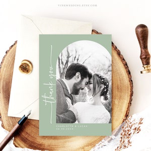 Photo Wedding Thank You Card Template, Editable Wedding Thank You Card, Wedding Thank You Card with Photo, Sage Green, White Floral, VWC66