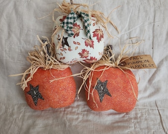 Primitive Fall Pumpkin Pillow Ornies/Bowl Fillers/Tucks. No international shipping.