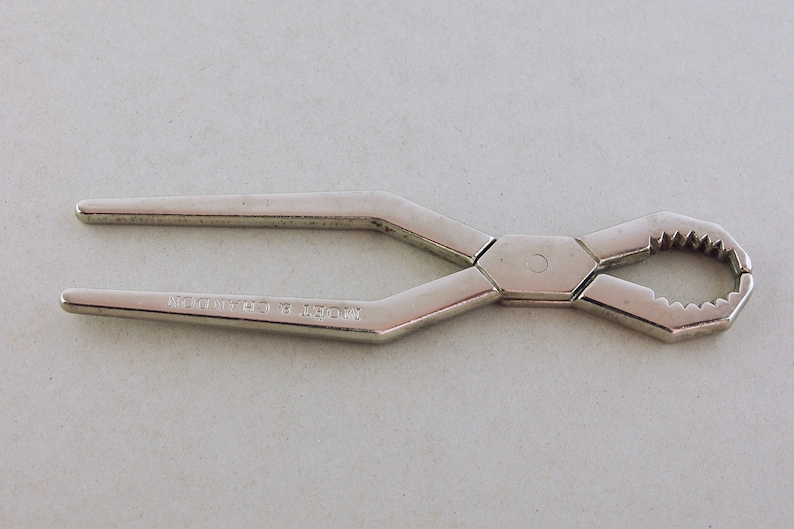 2 Mo\u00ebt et Chandon Bottle Openers Vintage Advertising Barware Champagne Cork Removers