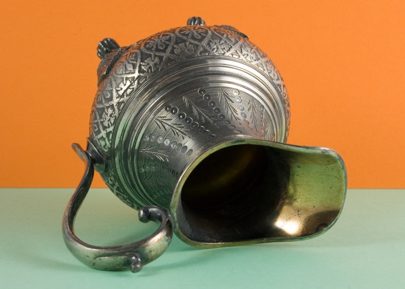 Fully marked Silver Plated Pewter Jug M\u00e9tal Anglais Britannia Metal French Vintage