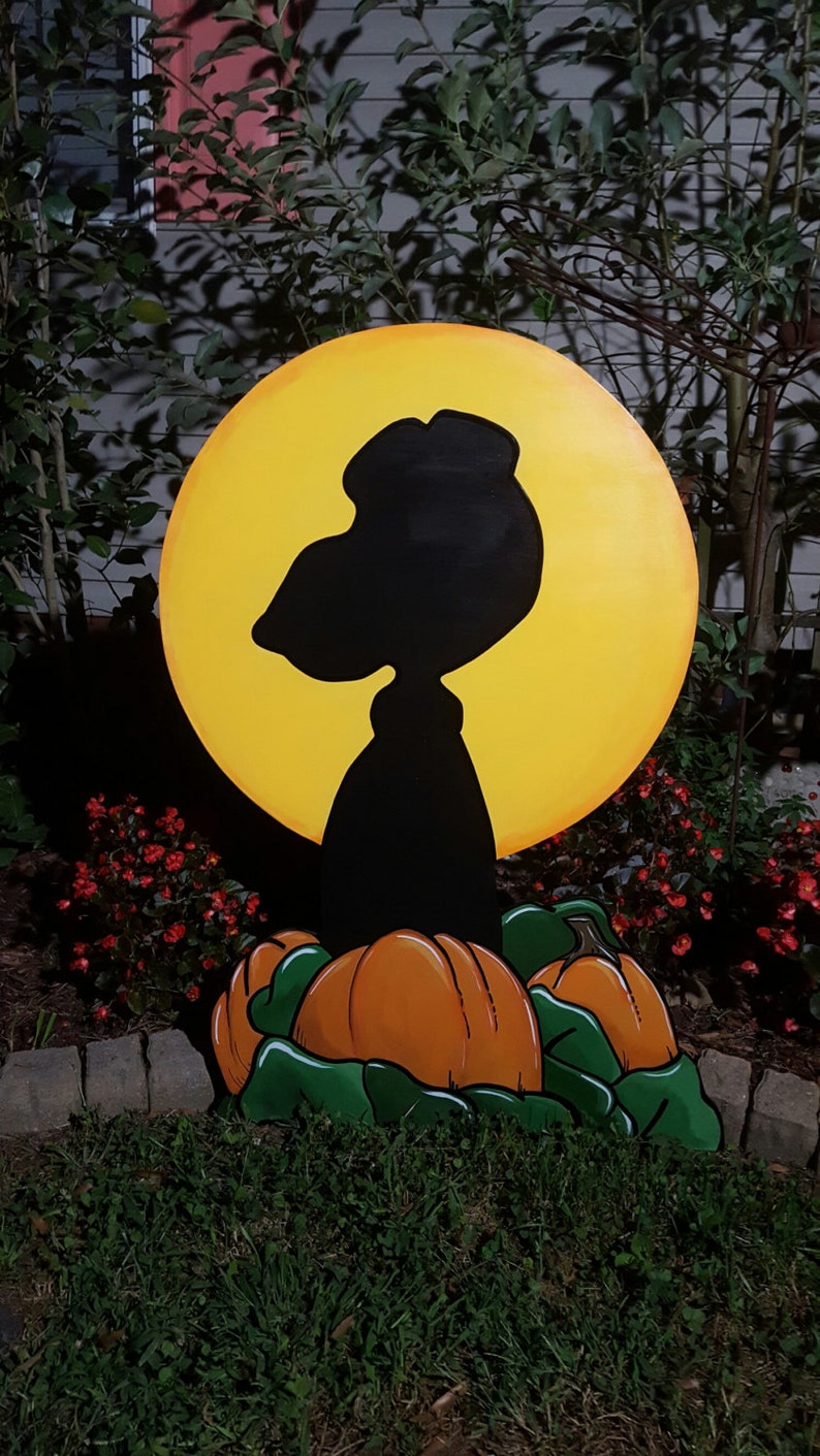 Charlie Brown Halloween Decorations
 Peanuts HALLOWEEN Charlie brown Yard art decorations Its