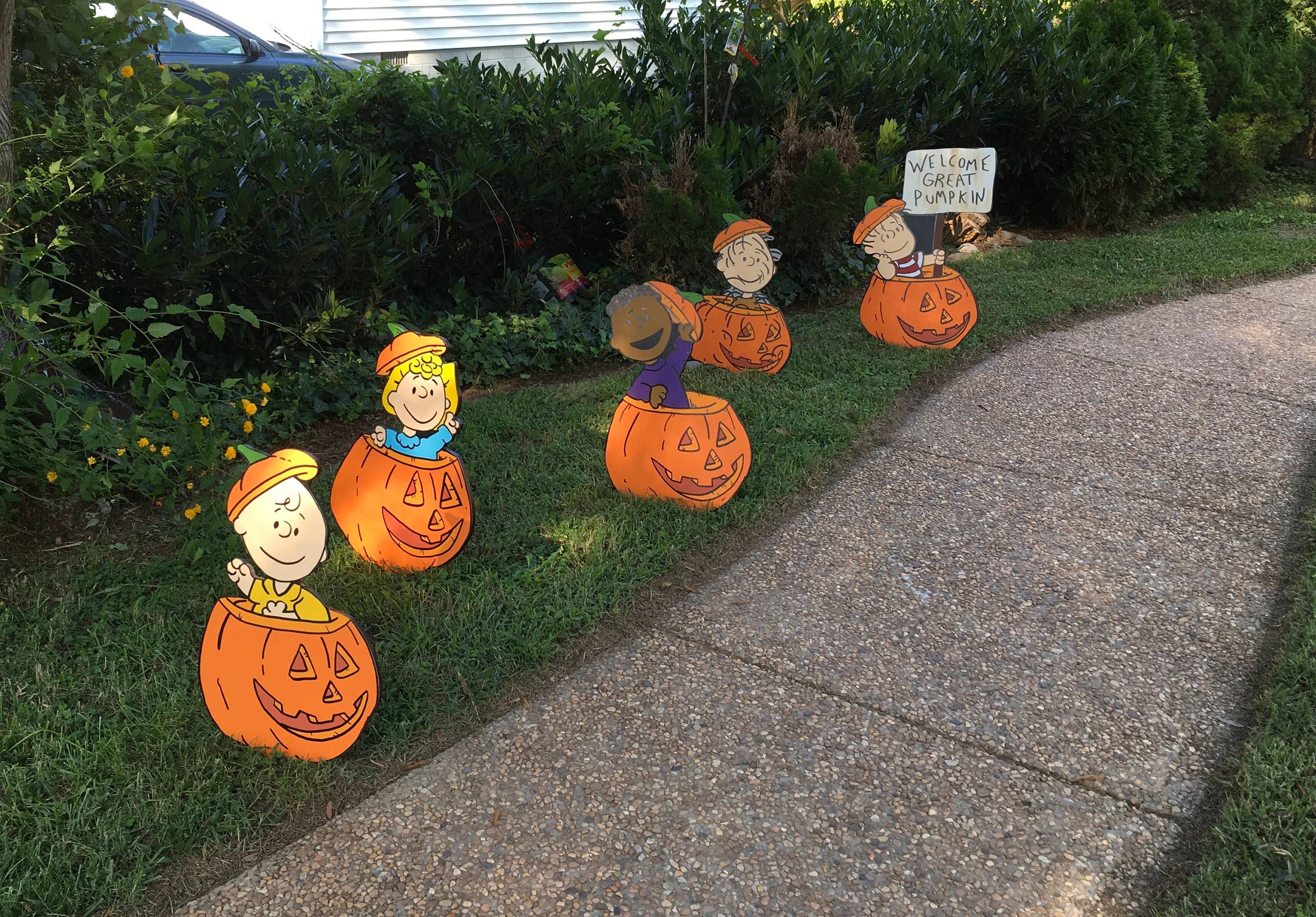 Pumpkin Halloween Yard Art Peanuts Group of 8 | Etsy