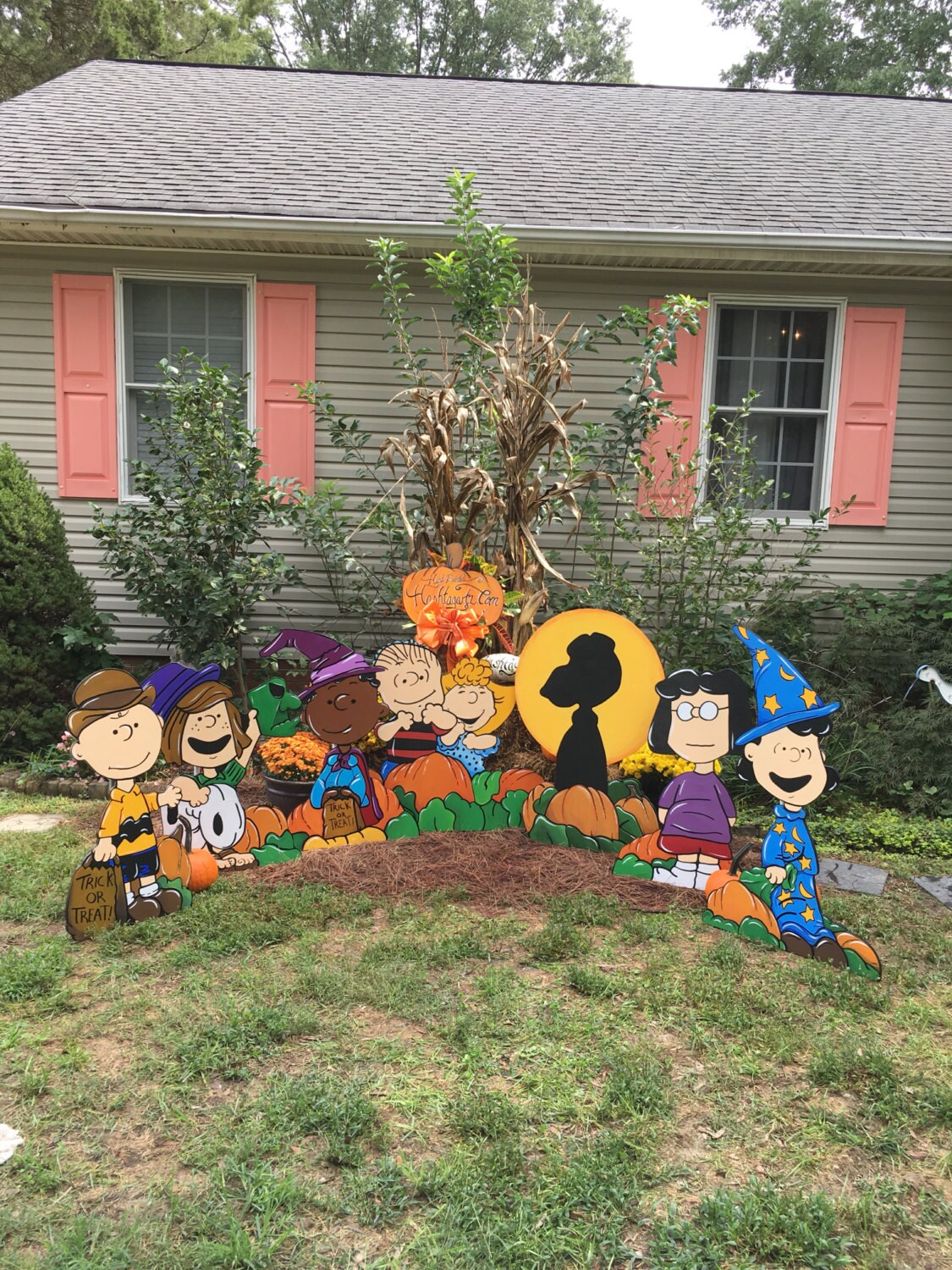Peanuts Halloween party yard art. Hand painted Display Etsy