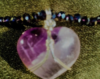 Wire wrapped amethyst heart beaded necklace D1
