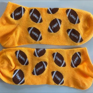 Football socks - 1 pair of low-cut football socks - Men&#39;s size 10-13 - NFL - NCAA - College Football
