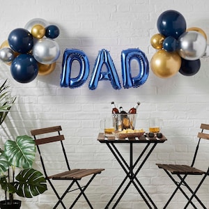 GUIRNALDA PARA PAPÁ Globos con letras grandes en dorado y azul marino para el Día del Padre, cumpleaños, agradecimiento, decoración de pared, utilería para fotos, fondo, letrero para entrada o fiesta