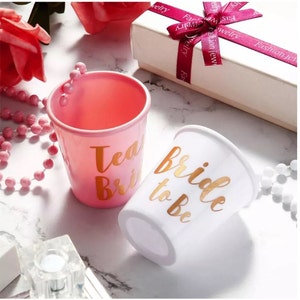 Shot Glass on Beaded Necklace Team Bride To Be Bridal White Pink Plastic Cup for Bachelorette Bridal Shower Bash Weekend Away Drinkware