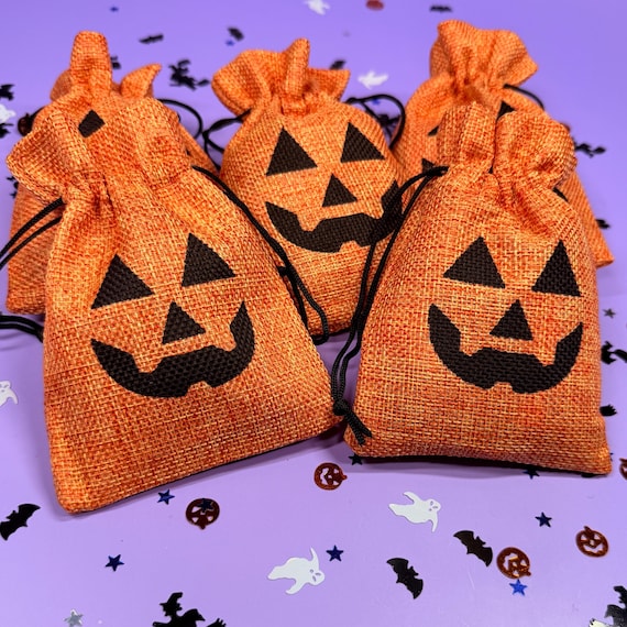 Halloween Burlap Bag with Drawstring Kids Trick or Treat Gift Candy Goodie Party Favor Pumpkin Jack O Lantern Novelty Pouch Decoration