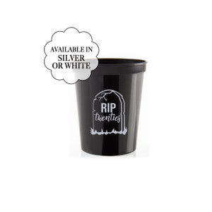 RIP Twenties Cups Set Birthday Black Plastic Cup Elegant Disposable Drinkware Rest in Peace 20s 30th Birthday Decor Party Supply R.I.P.