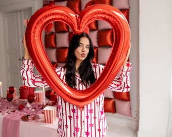 Red Open Heart Shape Balloon Frame Photo Prop Love Be Mine Romantic Decoration Backdrop Valentine’s Galentines Day Bachelorette Party Supply