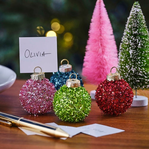 Porte-cartes de Noël Boule de Noël Numéro de table Nom de l'invité Disposition des couverts pour la fête Noël festif Fêtes Fournitures pour fête Boule de Noël guirlande