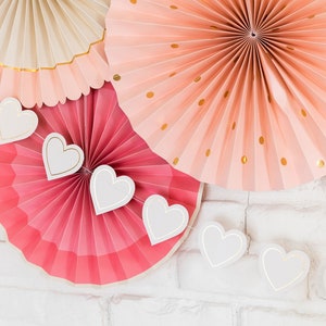 Heart Garland, Bridal Shower Garland, Heart Bridal Shower Banner, Bridal Shower Decorations, Hearts Banner, Engagement Party Garland imagen 1