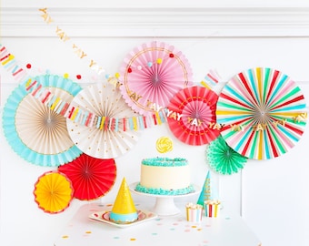 Conjunto de abanicos de papel coloridos y pancartas YAY Pom Pom Bunting Rainbow Fiesta Molinetes Telón de fondo grande Decoración para baby shower de cumpleaños para niños