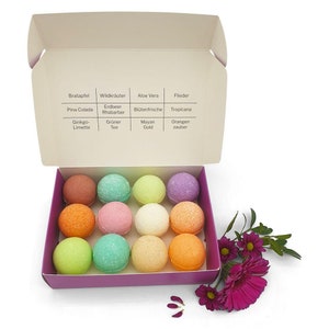 Bathing Pearls Journey through the year bath bombs in the gift box, vegan, free of palm oil and plastic image 1