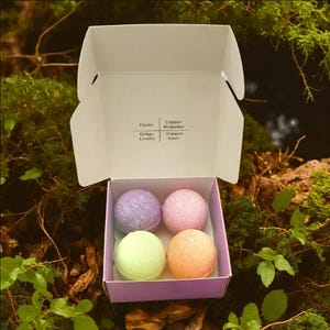 Badekugeln Vier Jahreszeiten - Badebomben in der Geschenkbox - vegan, palmölfrei, plastikfrei