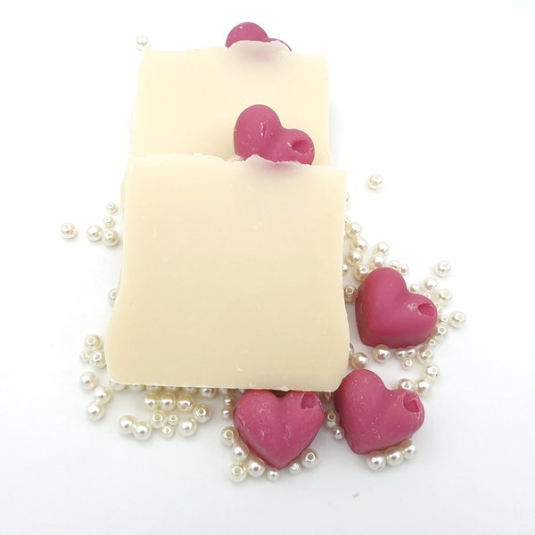 Shower Butter Flower-fresh soap - rich soap for dry skin - vegan, palm-free and without plastic