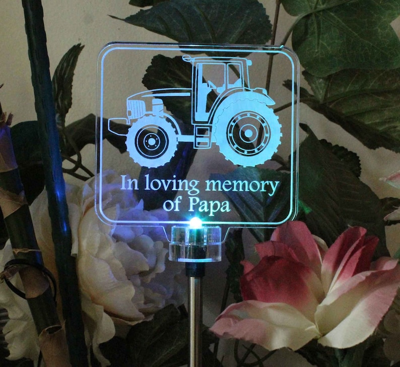 Personalized tractor Solar Light, Grave Marker, Memorial Plaque, Garden Light, Cemetery plaque, Outdoor, Sympathy Bereavement Gift 2 sizes zdjęcie 10