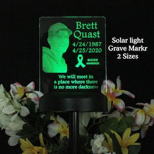 Custom Solar Light Memorial Marker with Photo Engraving - Beautiful Garden Tribute and Sympathy Gift, Grave marker, Laser Engraved gift
