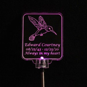 Personalized Hummingbird Solar Light Garden light, Memorial Plaque, sympathy gift, Memorial marker, Bird Grave marker, laser engraved zdjęcie 6