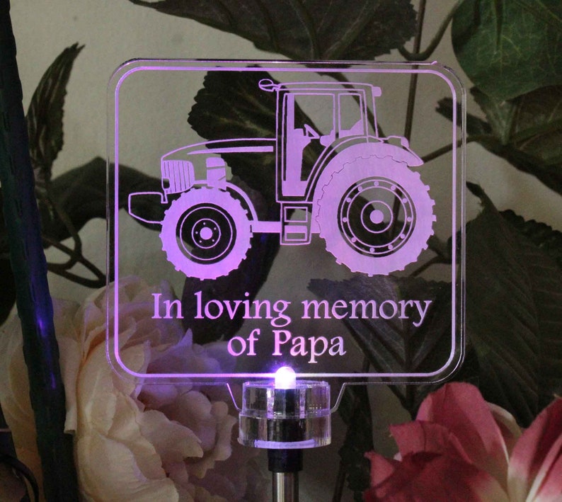 Personalized tractor Solar Light, Grave Marker, Memorial Plaque, Garden Light, Cemetery plaque, Outdoor, Sympathy Bereavement Gift 2 sizes zdjęcie 8